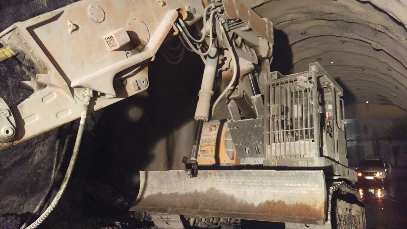 Hydraulikzylinderinstandsetzung Tunnelbagger