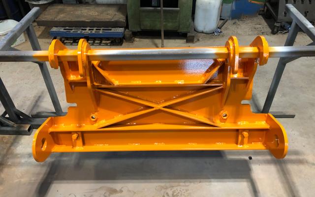 Adapterplatte Schneepflug Liebherr Radlader